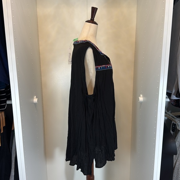 NWT Whispers New York Black Tank Top Size 2X - Picture 2 of 8